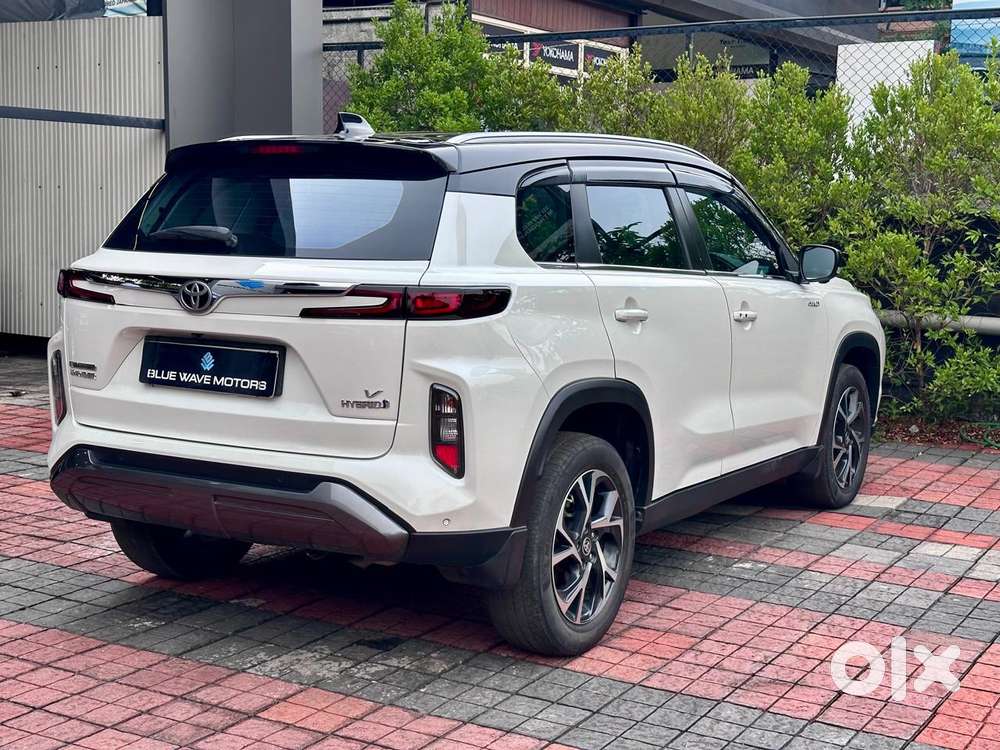 Toyota Urban Cruiser Hyryder 1.5 V Hybrid, 2023, Petrol