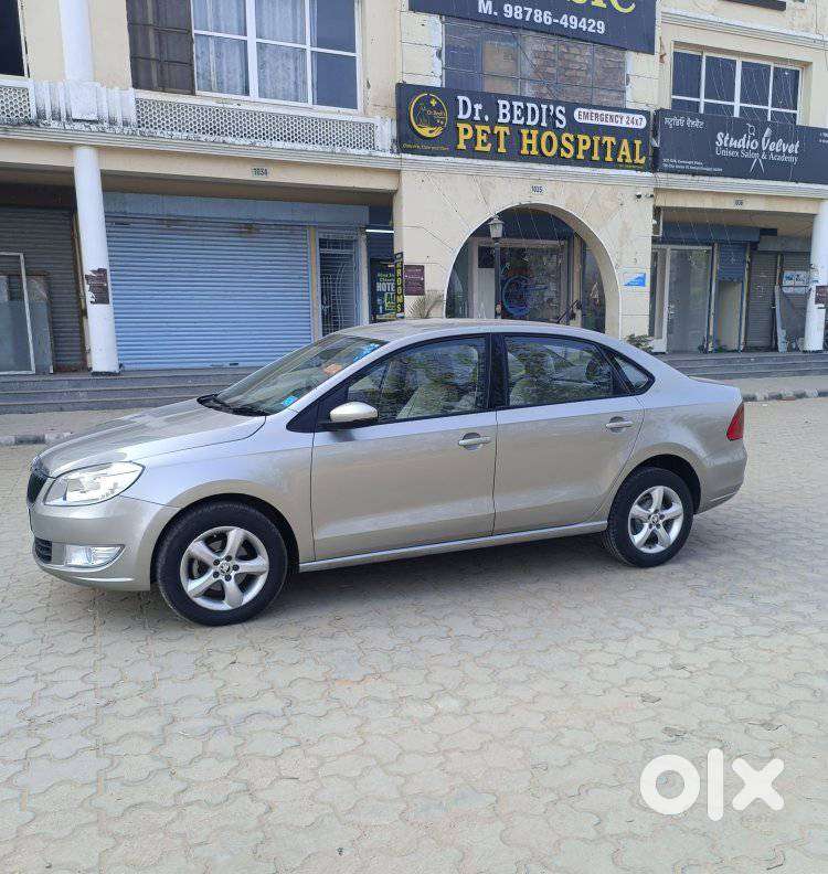 Skoda Rapid 2011-2013 1.6 Tdi Ambition Plus Alloy, 2015, Diesel