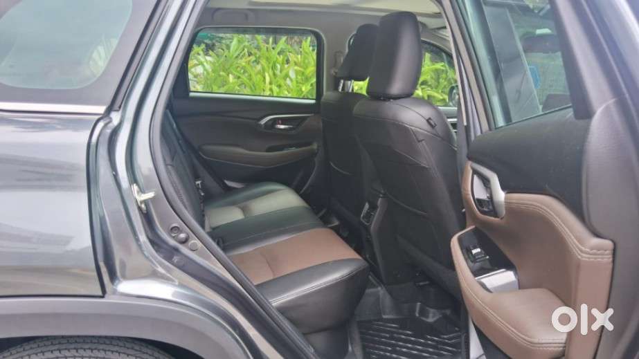 Toyota Urban Cruiser Hyryder 1.5 V Hybrid, 2024, Petrol