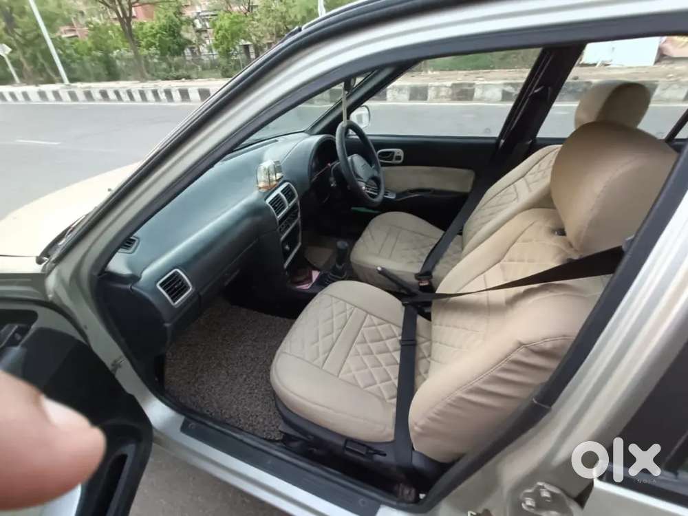 Maruti Suzuki Esteem 2005