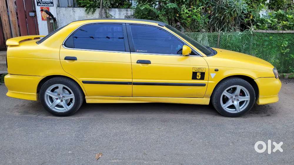 Maruti Suzuki Baleno 2005 Pearl Yellow Color