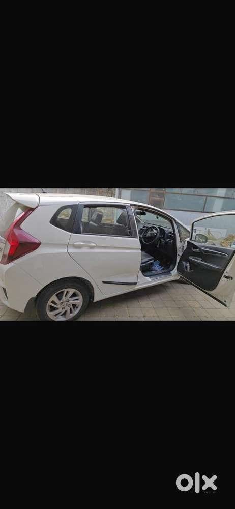 Honda Jazz 2015 Petrol 90000 Km Driven