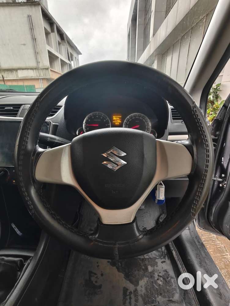 Maruti Suzuki Swift Vxi, 2017, Petrol