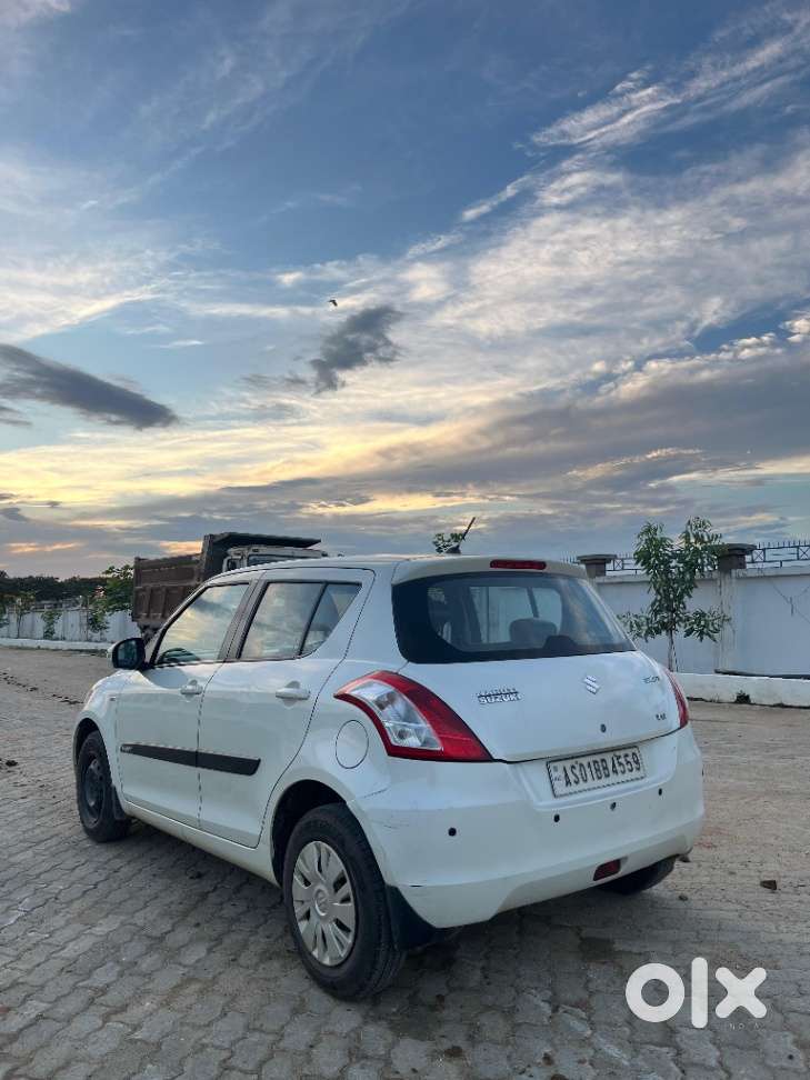 Maruti Suzuki Swift Vxi, 2012, Petrol