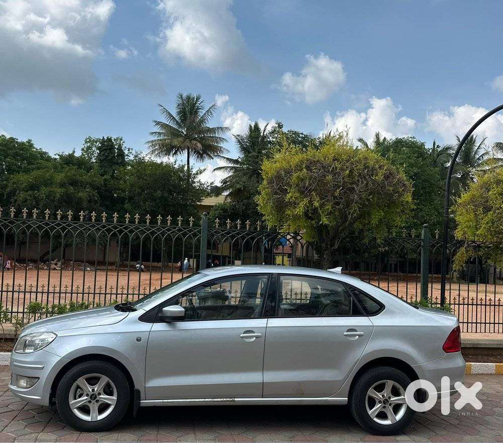 Skoda Rapid 1.6 Tdi Ambition, 2013, Diesel