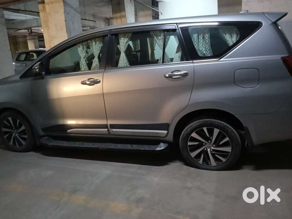 Toyota Innova Crysta 2.8 Z, 2021