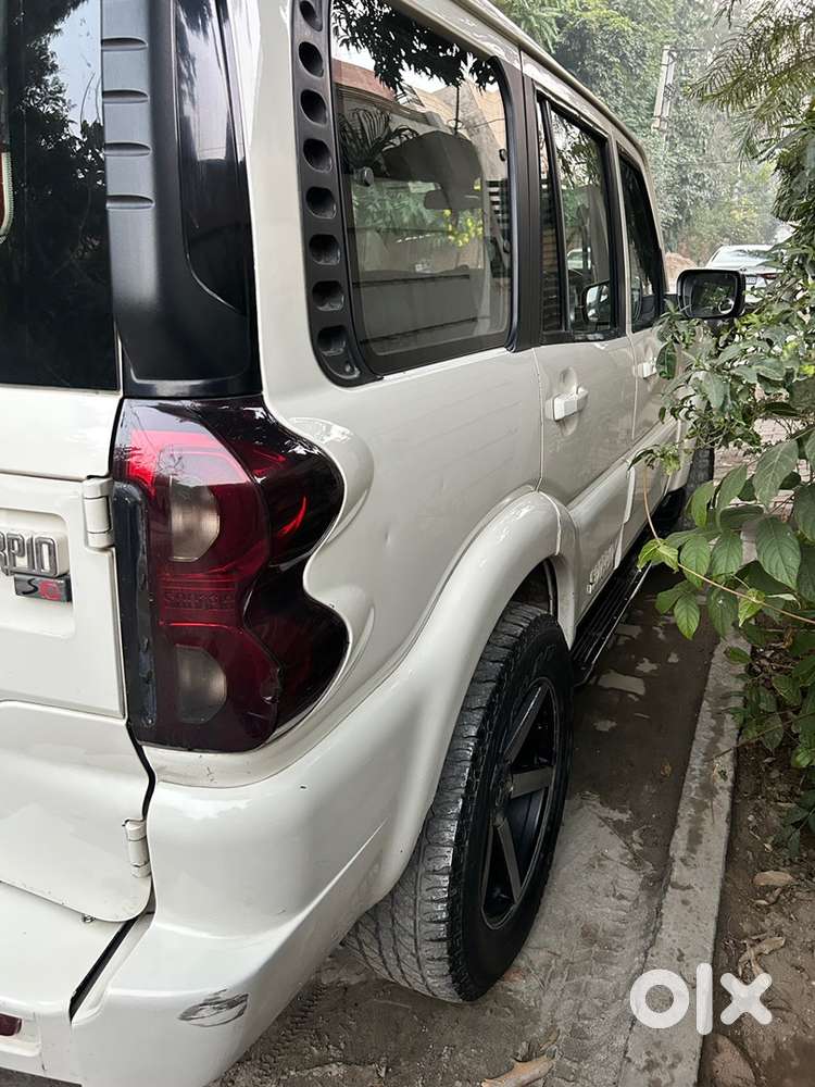 Mahindra Scorpio Diesel 2015