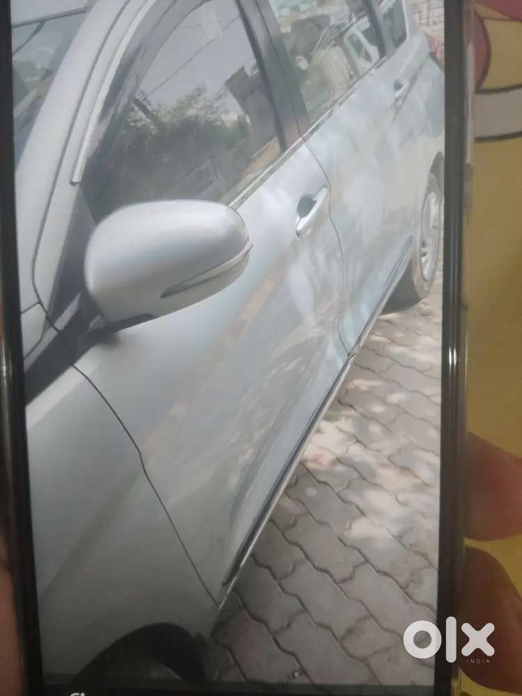 Maruti Suzuki Ertiga 2023 Variant Vxi