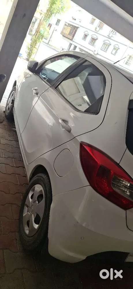 Tata Tiago Revotron 2017