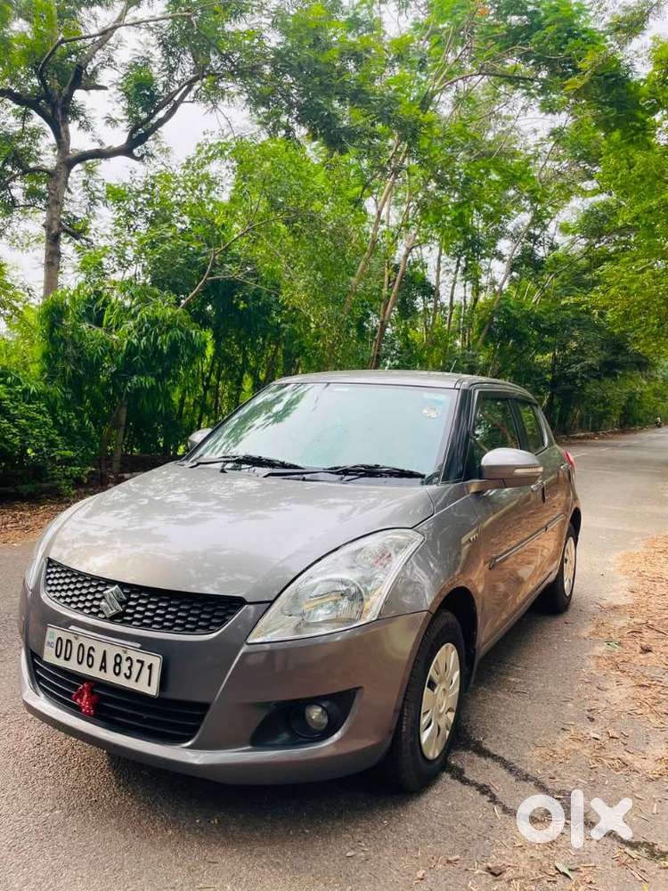 Maruti Suzuki Swift Vxi Optional, 2015, Petrol