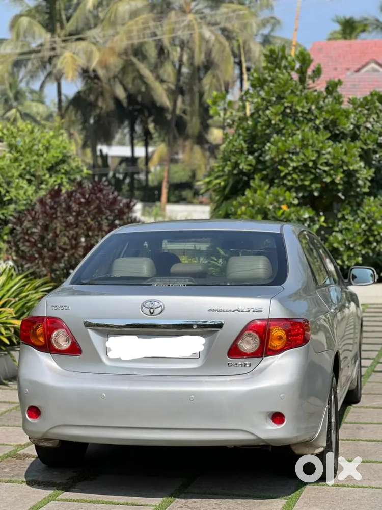 Toyota Corolla Altis 2010 Model