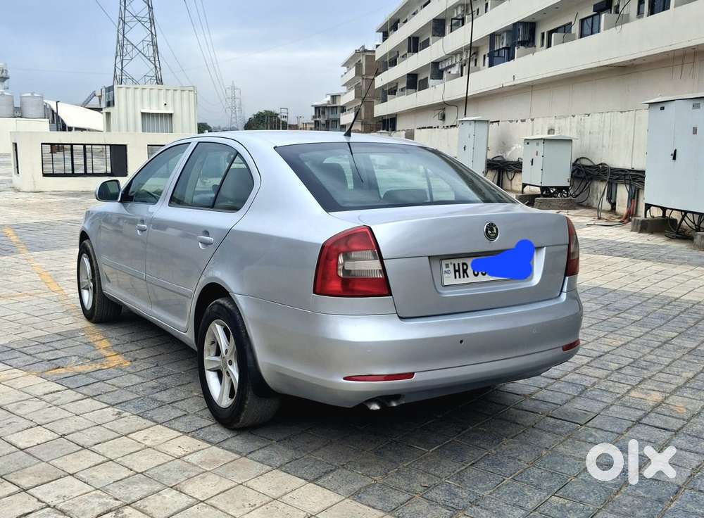 Skoda Laura 1.9 Tdi At Ambiente, 2010, Diesel