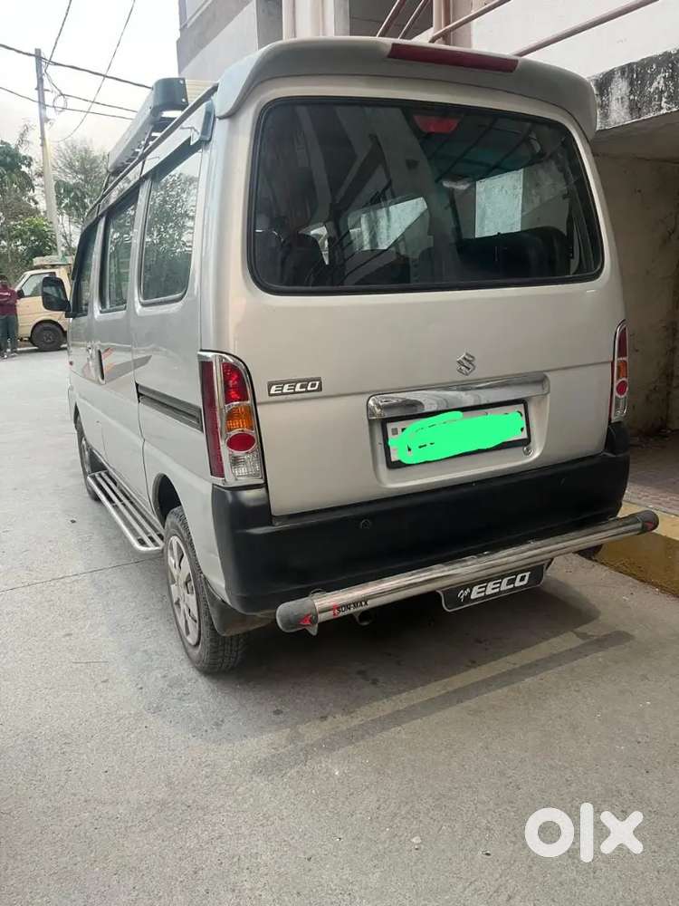 Good Condition Showroom Track