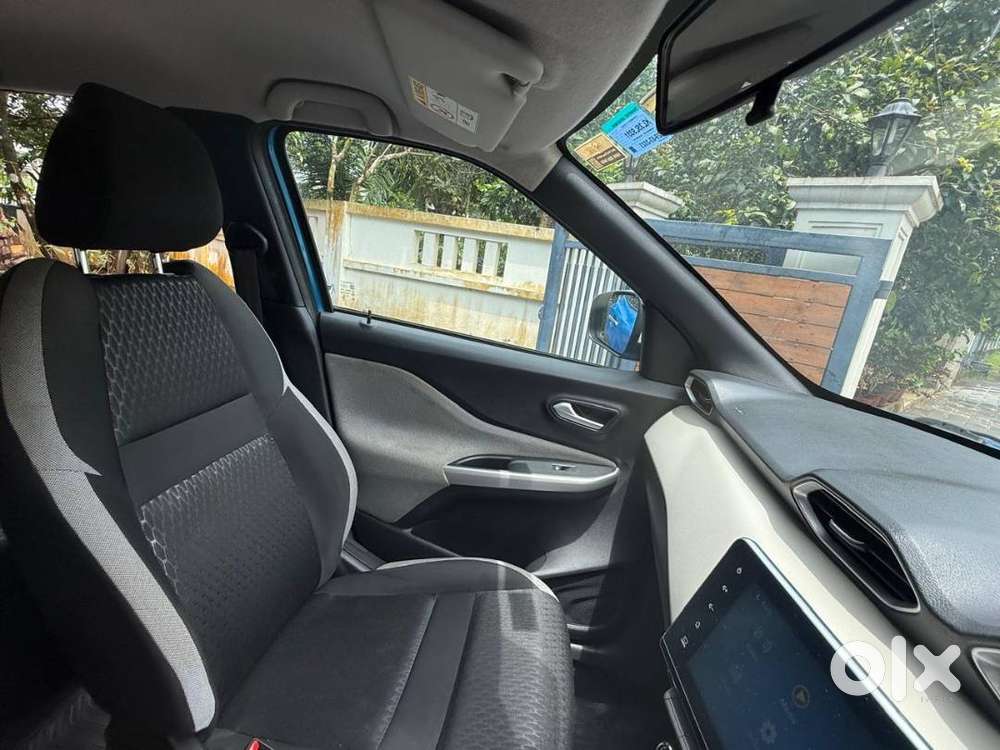 Nissan Magnite Turbo Manual Xv Dual Tone