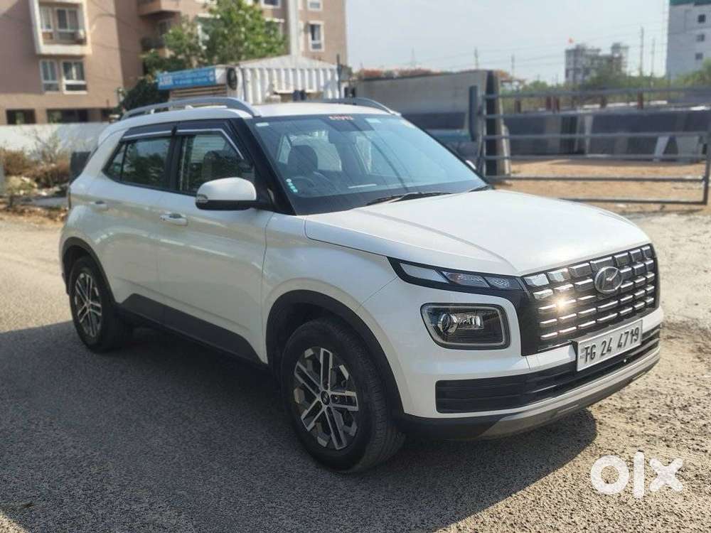 Hyundai Venue Sx (o) Mt 1.5 Diesel, 2024, Diesel