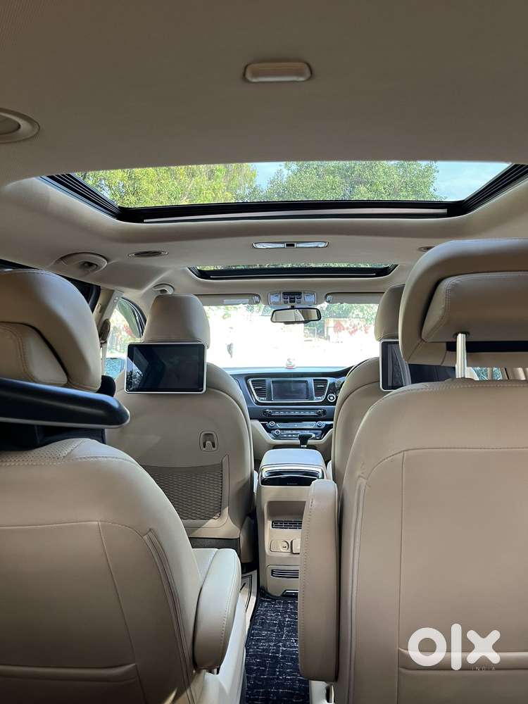 Kia Carnival Limousine Plus 7 Str, 2022, Diesel