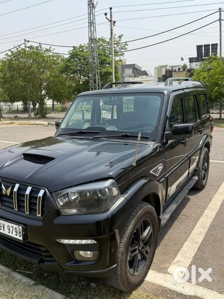 Mahindra Scorpio Classic 2023 Diesel 64500 Km Driven Well Maintained