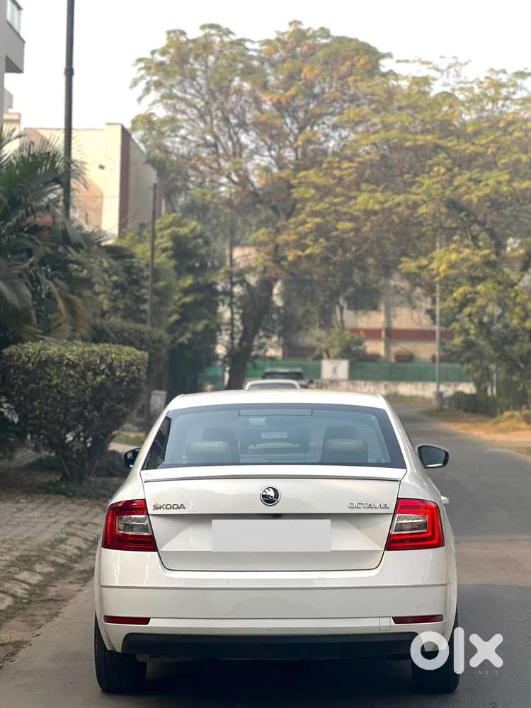 Skoda Octavia 1.8 Tsi Style Plus At, 2018, Petrol