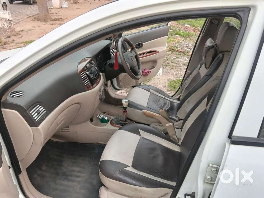 Hyundai Verna 2011 Diesel 120670 Km Driven