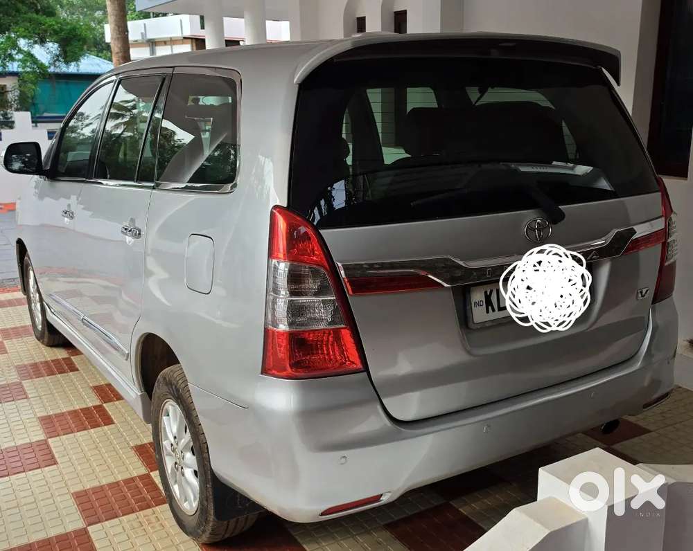 2013 Toyota Innova V 7 Str