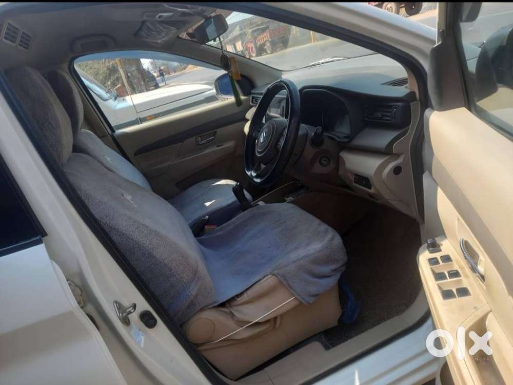 Maruti Suzuki Ertiga 2022-2023  Vxi, 2022, Cng & Hybrids