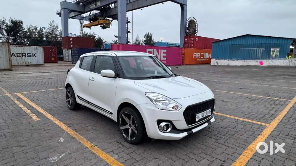 Maruti Suzuki Swift 2023 1st Petrol Manual