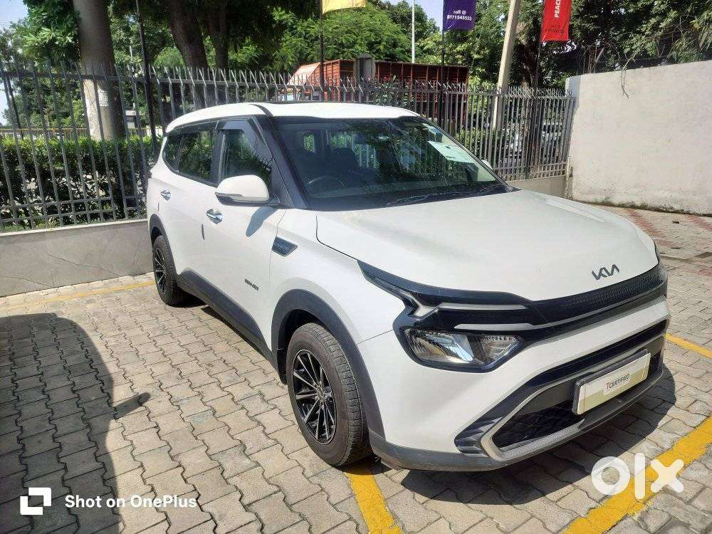 Kia Carens G1.5 6mt Gravity, 2025, Petrol