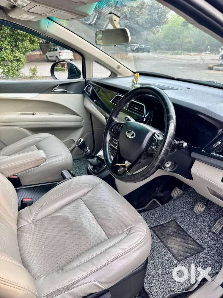 Mahindra Marazzo M6, 2020, Diesel
