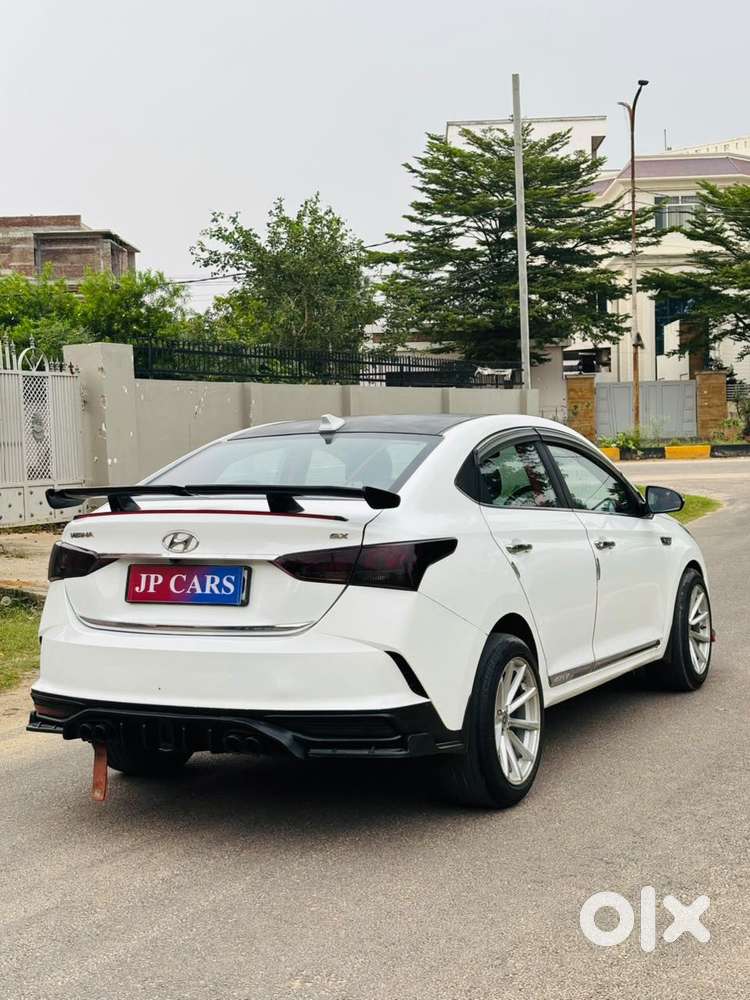 Hyundai Verna 1.5 Sx Petrol Mt, 2022, Petrol
