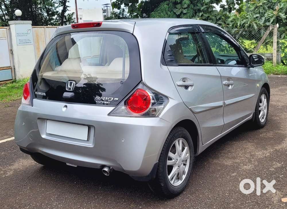 Honda Brio V Mt, 2011, Petrol