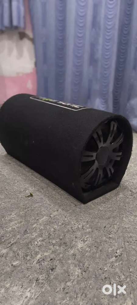 New condition Basstube inbild amplifier