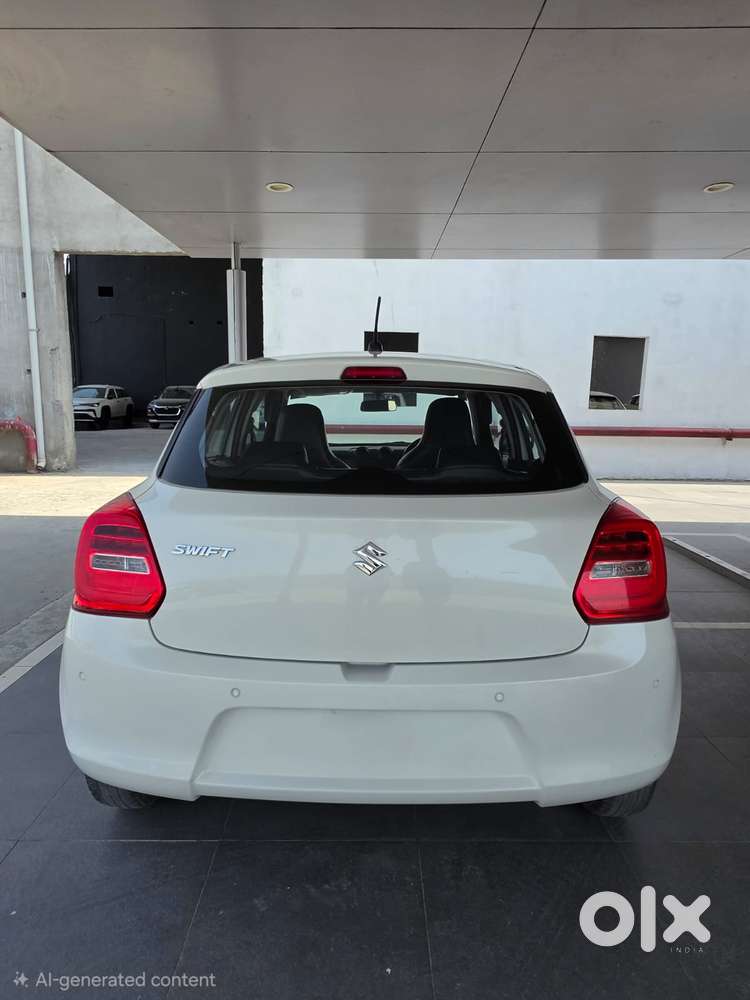 Maruti Suzuki Swift 1.2 Lxi (o), 2024, Petrol