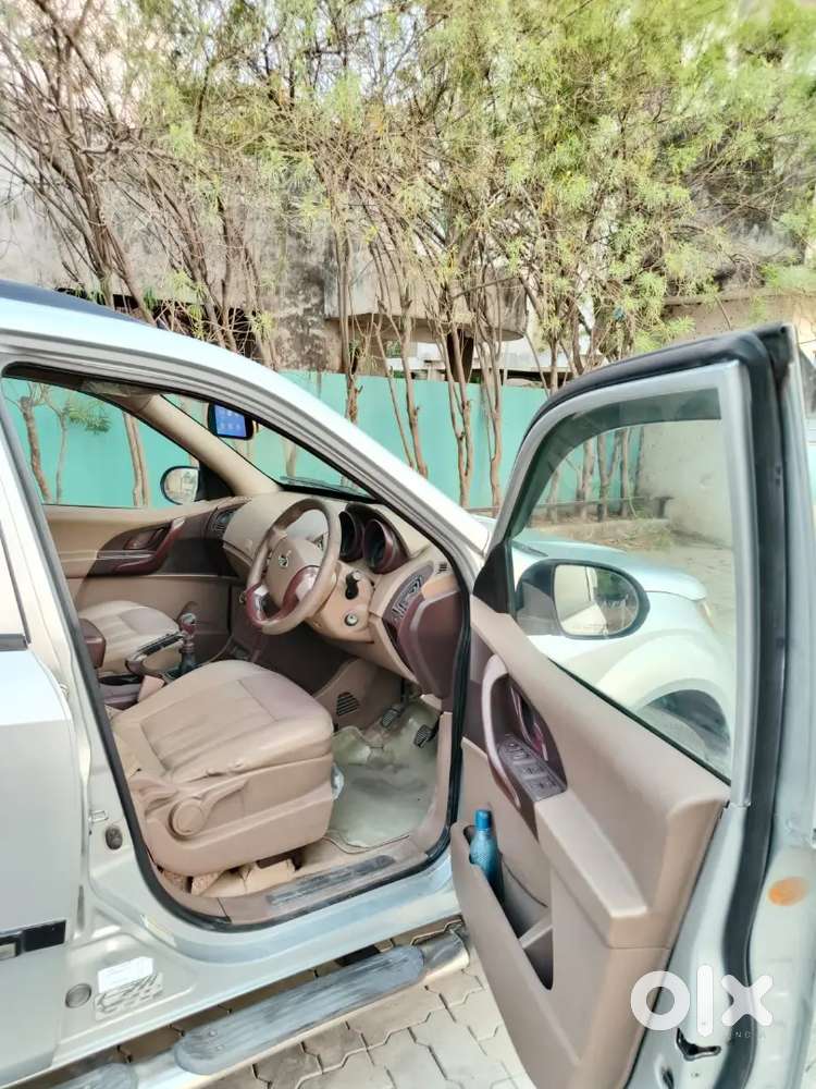 Mahindra Xuv500 2015 Diesel 95000 Km Driven