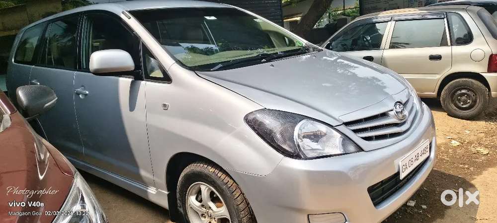 Toyota Innova 2010 Diesel 290000 Km Driven
