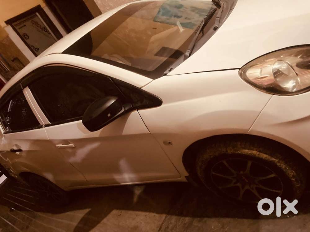 Honda Amaze 1.5 V 2015