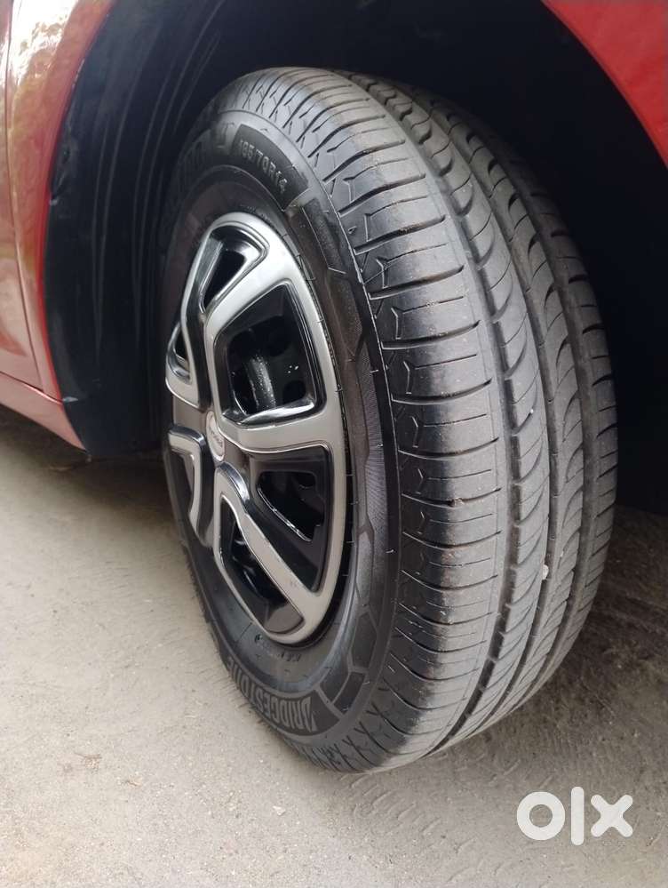 Tata Altroz 1.2 Xe, 2021, Petrol