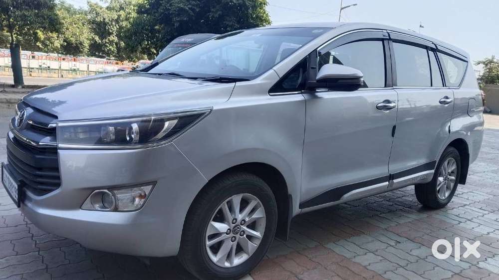 Toyota Innova Crysta 2.4 Vx Mt 8s, 2017, Diesel