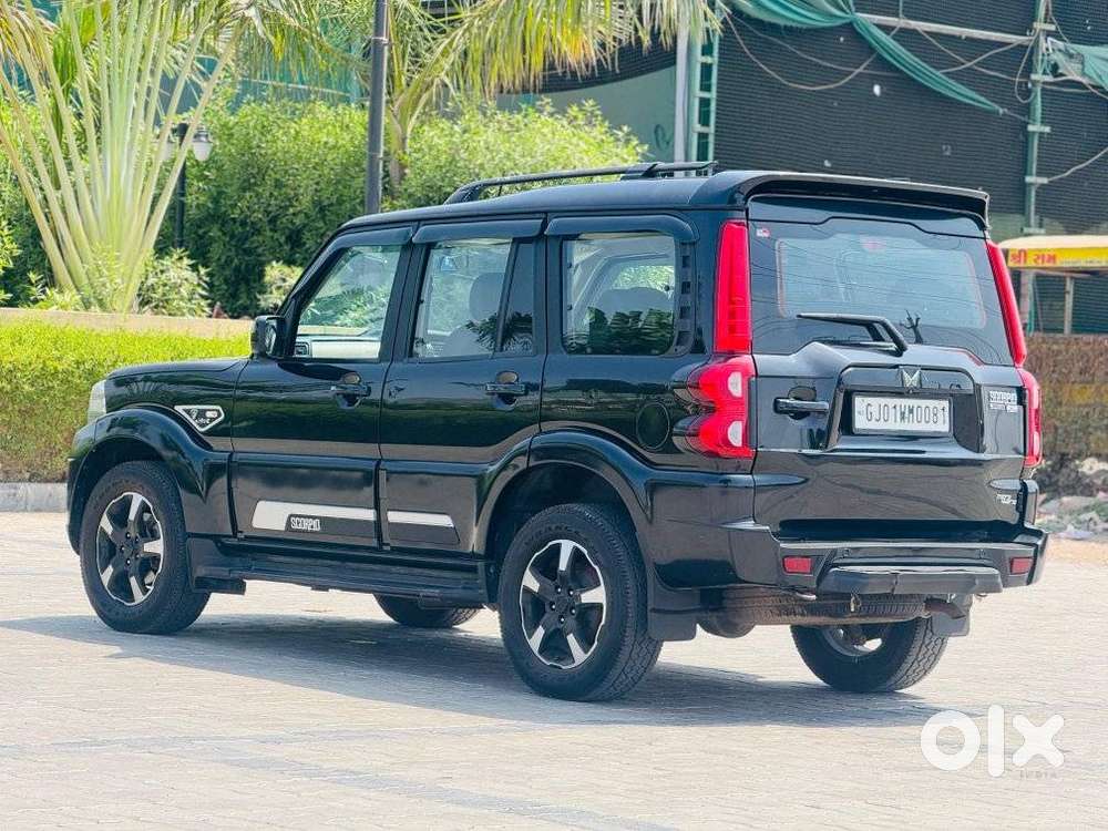 Mahindra Scorpio Classic 2.2 S 11 Mt 7 Cc, 2023, Diesel