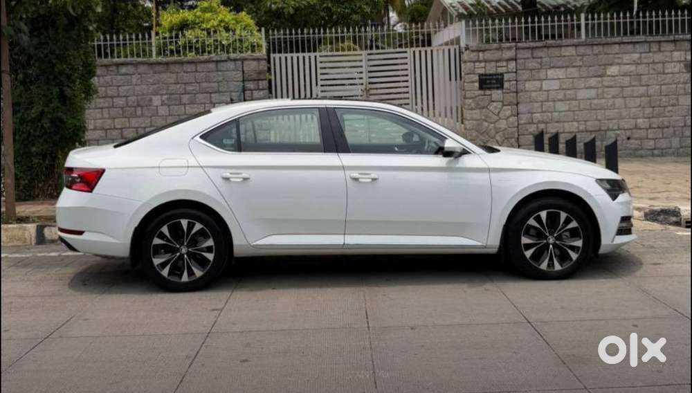 Skoda Superb 2.0 L&k Tsi At, 2021, Petrol