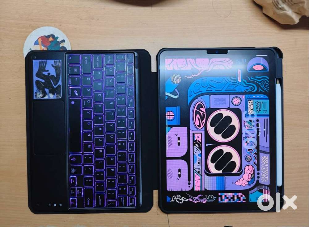 Apple iPad Air M1 5th Gen + Apple Pencil 2nd Gen + Keyboard