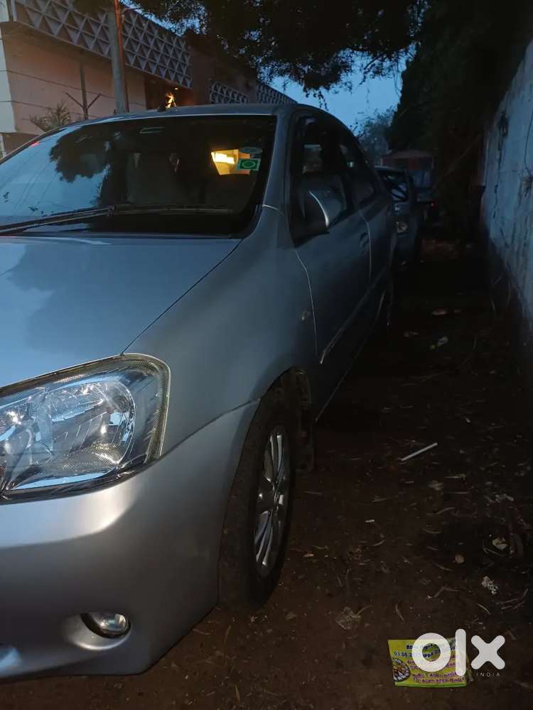 Toyota Etios 2012 Diesel 150000 Km Driven