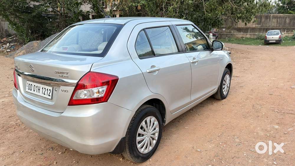 Maruti Suzuki Swift Dzire 1.2 Vxi Bsiv, 2015, Petrol