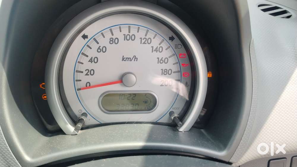 Maruti Suzuki Ritz Vxi, 2013, Petrol