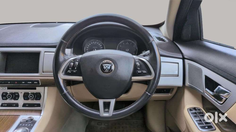 Jaguar Xf Petrol 2.0, 2015, Petrol