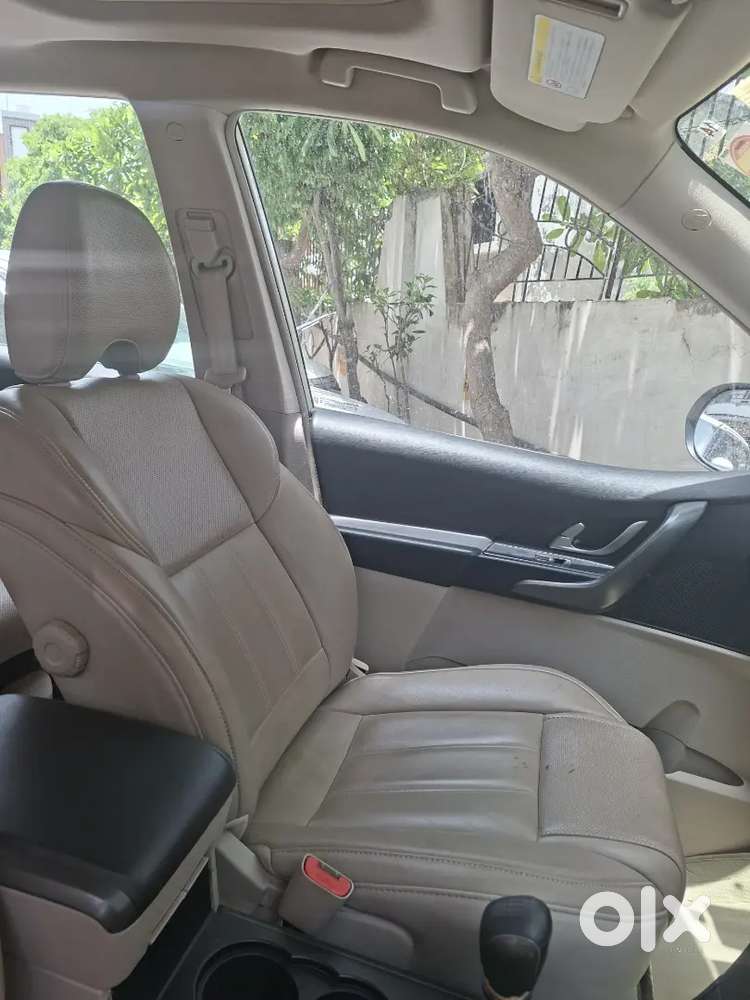 Mahindra Xuv500 2017 Diesel Only 22000 Km Driven With Sunroof