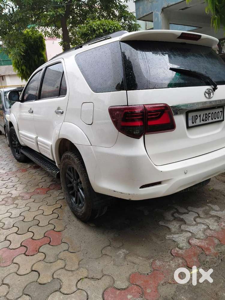 2011 Toyota Fortuner Diesel 4x4