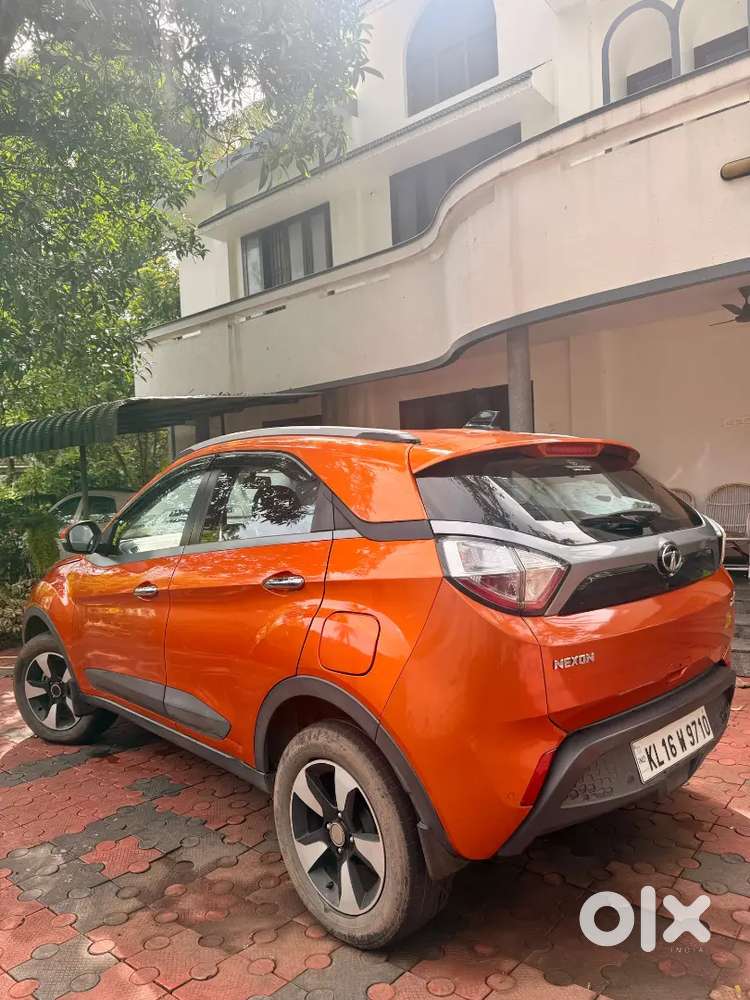 Tata Nexon Revotron 2019 Xza+ Etna Orange
