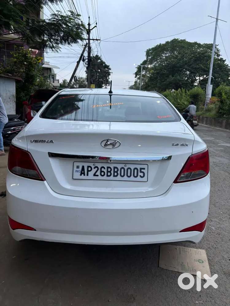 Hyundai Verna 2015 Diesel 110000 Km Driven