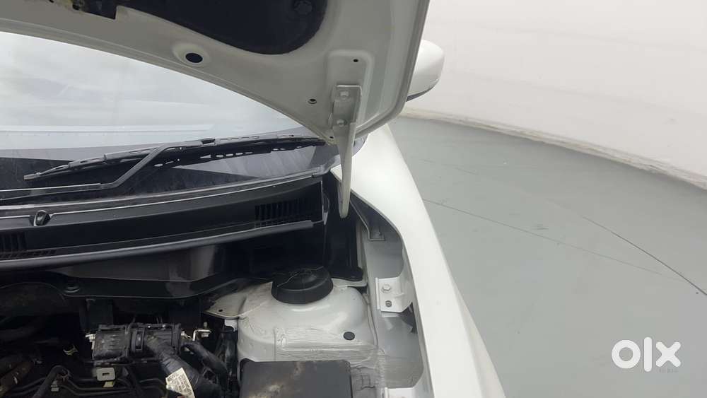 Maruti Suzuki Swift Amt Vvt Vxi, 2023, Petrol