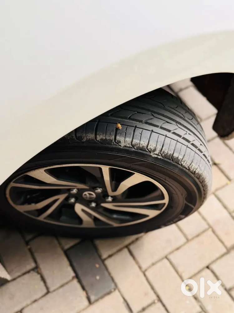 Toyota Innova Crysta 2025 Diesel Manual